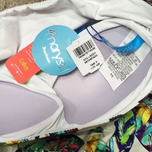 Maryssil Beach leaf swimsuit with sleeve. NWT - Picture 4 of 7